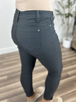 Load image into Gallery viewer, Fletcher hyper stretch skinny jean for women in charcoal back view showing off pockets.
